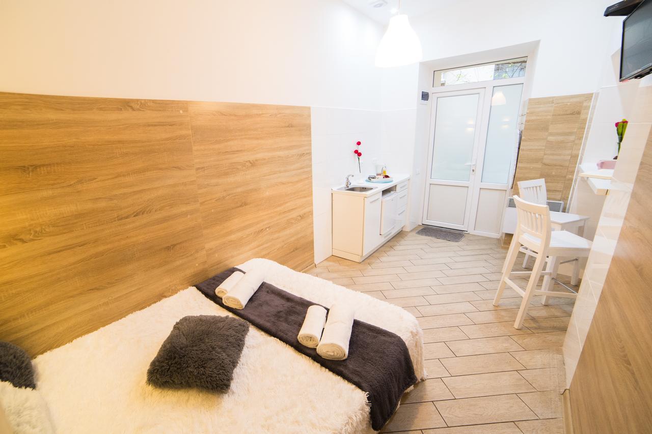 Smart Apartment On Filatova Львов Экстерьер фото